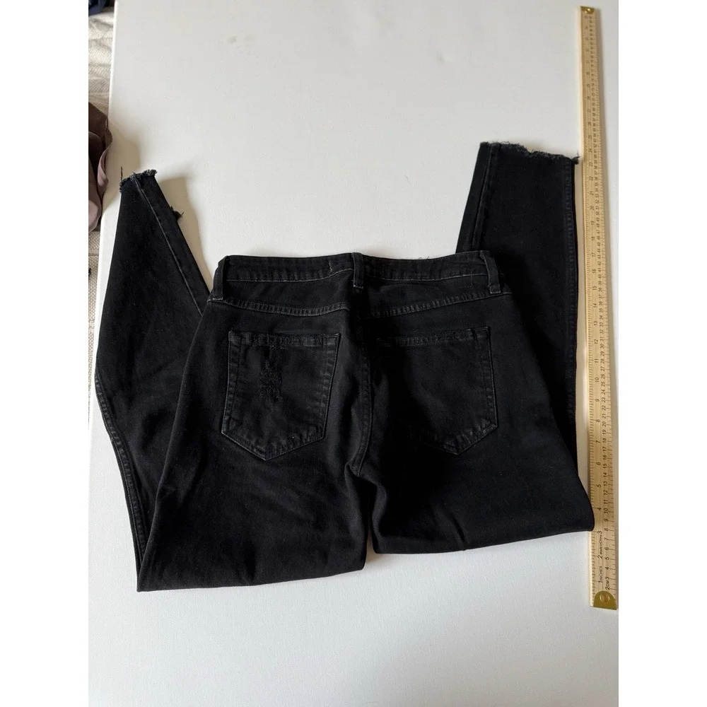 AMO Womens Black Low Rise Dark Wash Black Magic Stix Crop Leg Jeans Size 26‎